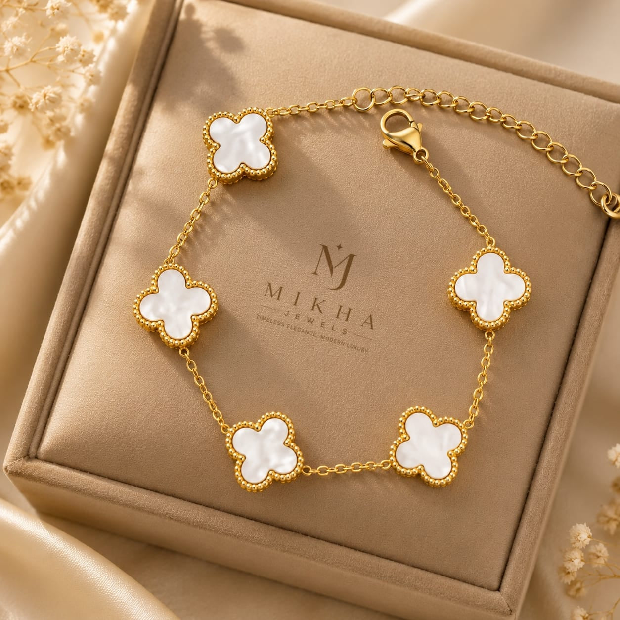Necklace with earrings and bracelet for women and girls (3pcs set)